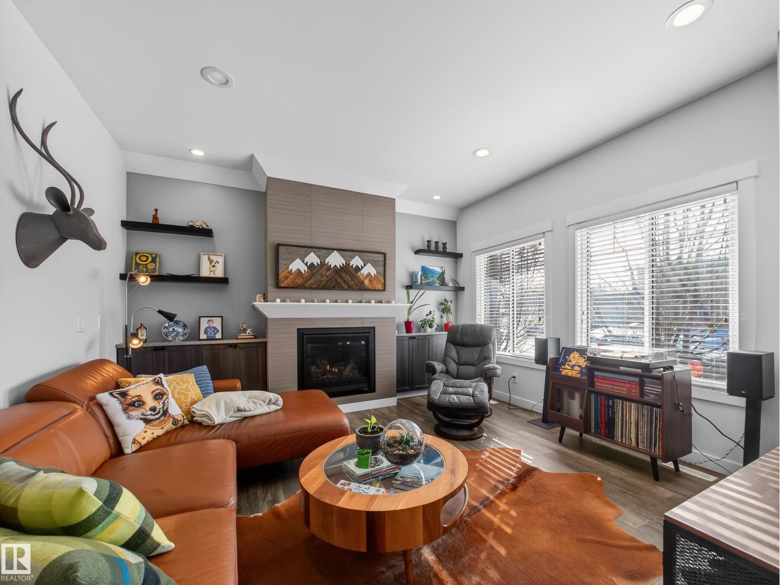 15222 105 Av Nw, Edmonton, Alberta  T5P 4J9 - Photo 3 - E4477470