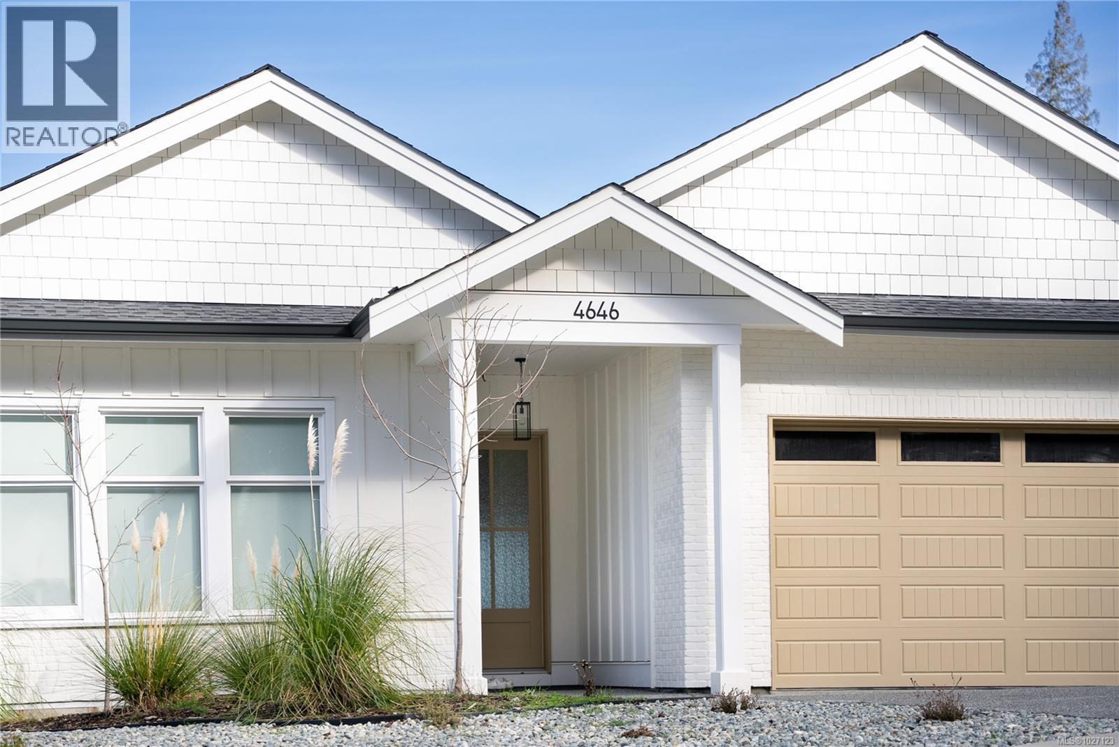 4646 Ambience Dr, Nanaimo, British Columbia