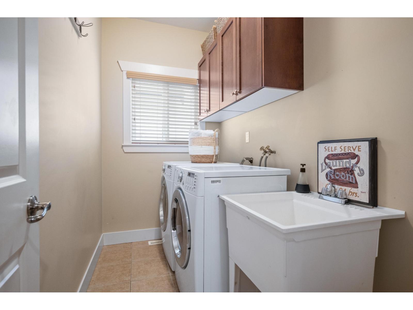 21027 83a Avenue, Langley, British Columbia  V2Y 0C1 - Photo 17 - R3097436