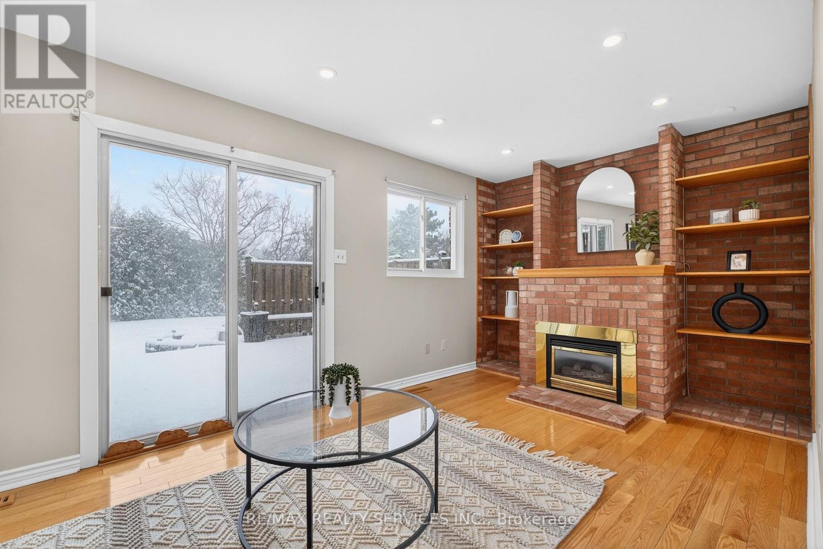 45 Grassington Crescent, Brampton, Ontario  L6S 1Z5 - Photo 10 - W12878450