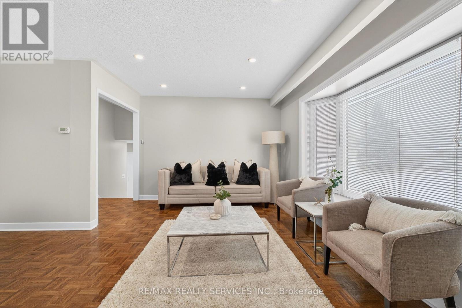 45 Grassington Crescent, Brampton, Ontario  L6S 1Z5 - Photo 14 - W12878450