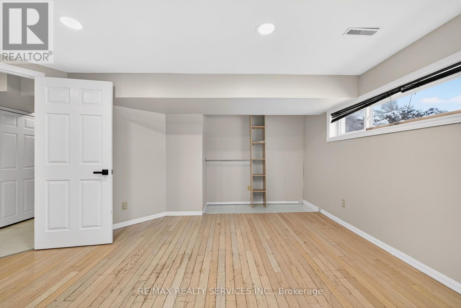 45 Grassington Crescent, Brampton, Ontario  L6S 1Z5 - Photo 46 - W12878450