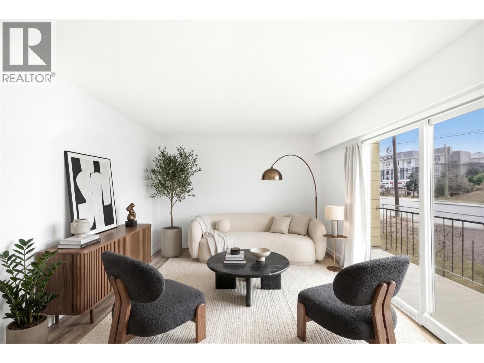 1946 Tranquille Road Unit# 5, Kamloops, British Columbia  V2B 3M5 - Photo 2 - 10379120