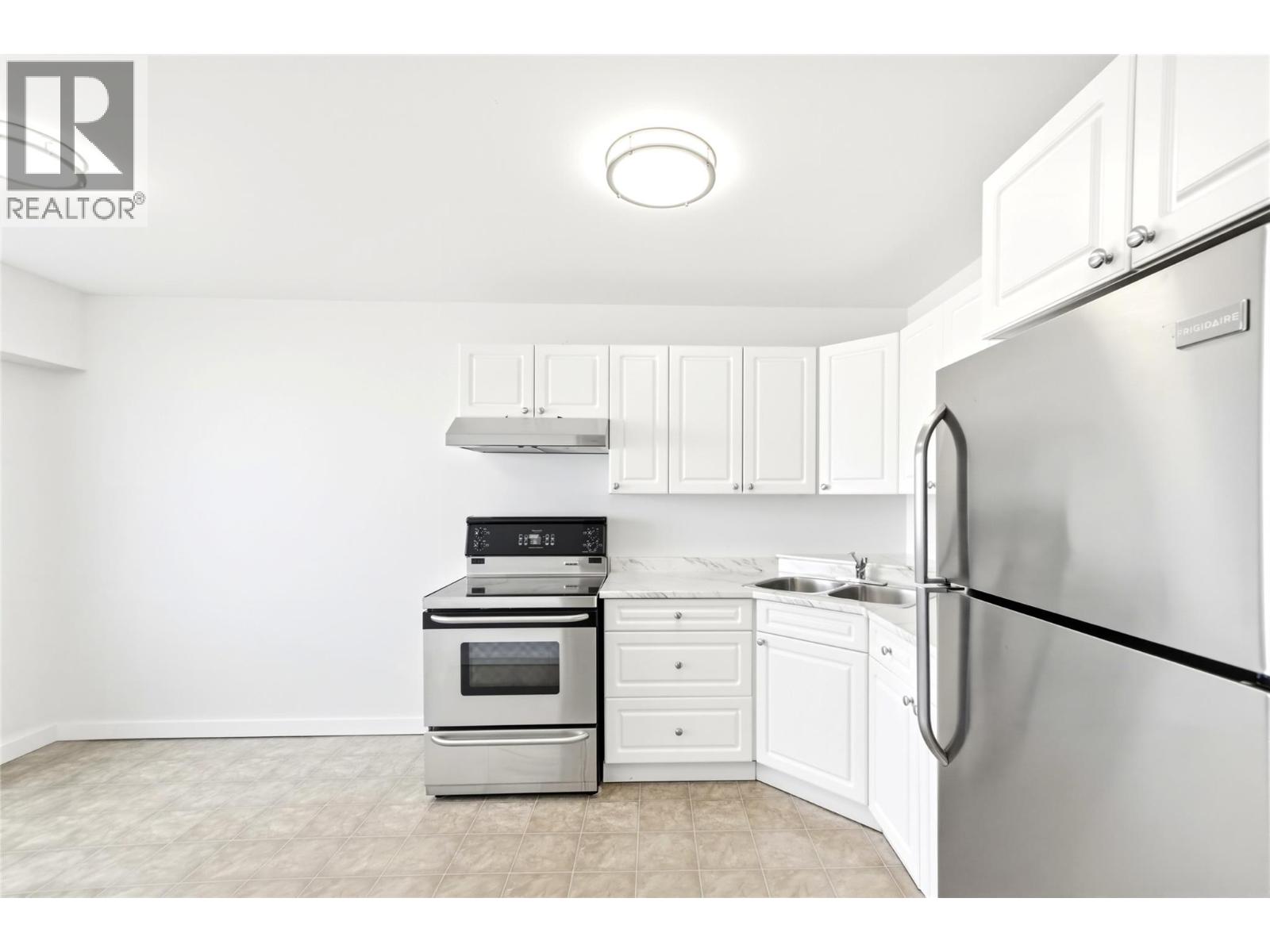 1946 Tranquille Road Unit# 5, Kamloops, British Columbia  V2B 3M5 - Photo 6 - 10379120