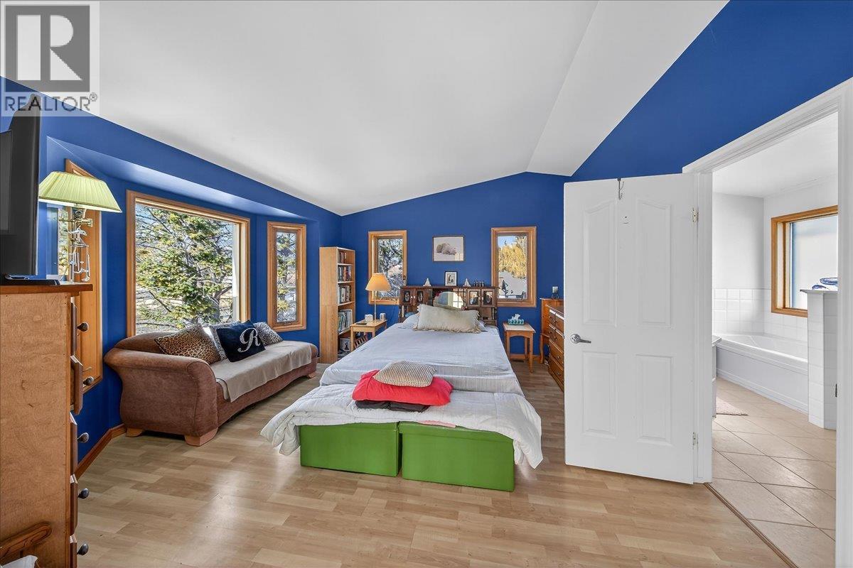 4529 Columbia Place, Fairmont Hot Springs, British Columbia  V0B 1L2 - Photo 23 - 10379249