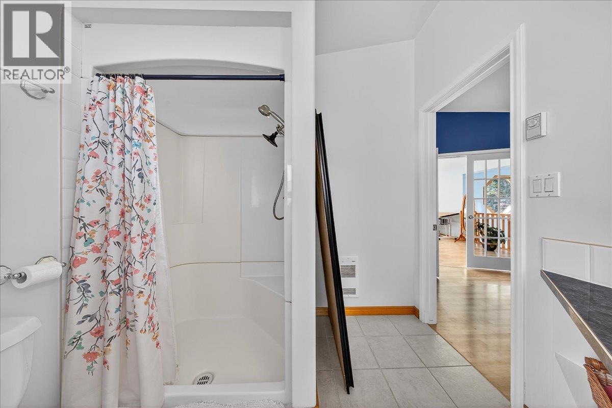 4529 Columbia Place, Fairmont Hot Springs, British Columbia  V0B 1L2 - Photo 25 - 10379249