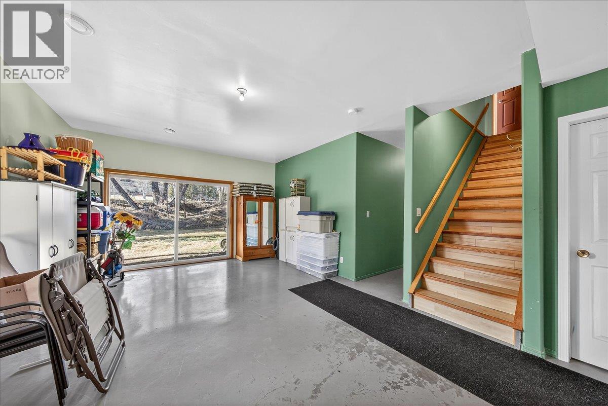 4529 Columbia Place, Fairmont Hot Springs, British Columbia  V0B 1L2 - Photo 26 - 10379249