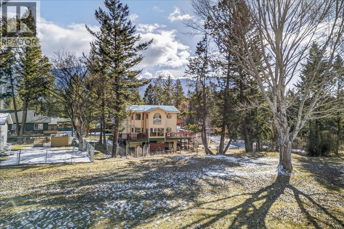 4529 Columbia Place, Fairmont Hot Springs, British Columbia  V0B 1L2 - Photo 45 - 10379249