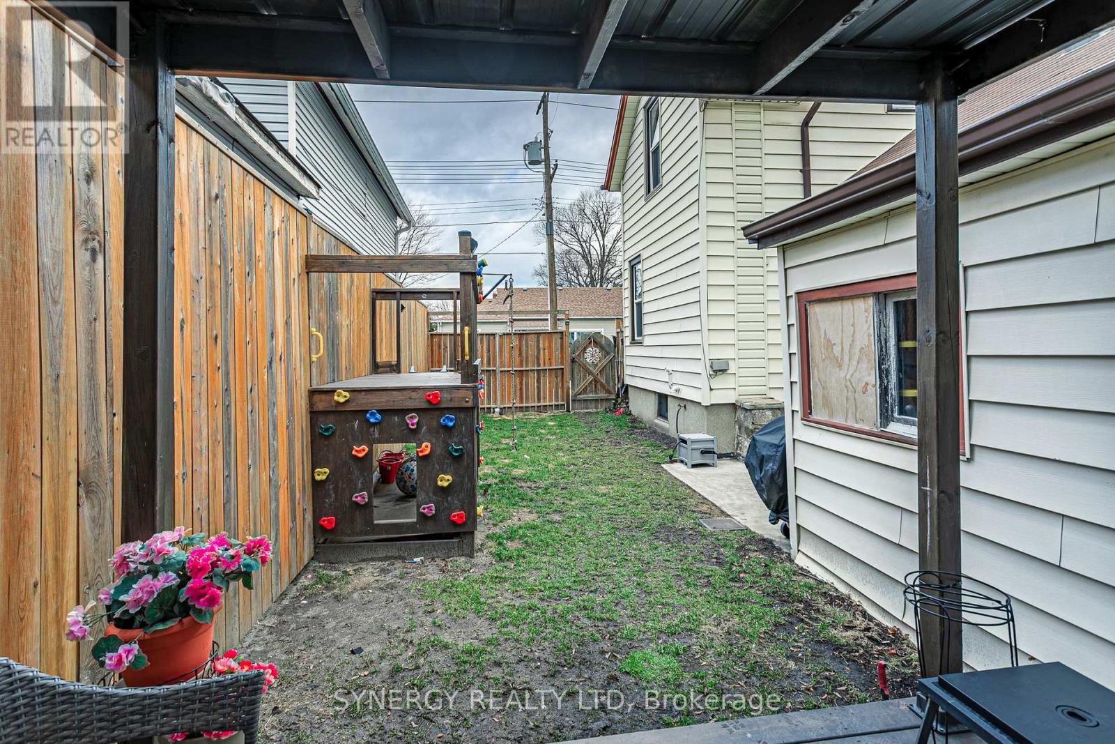 275 Cromwell Street, Sarnia, Ontario  N7T 3Y2 - Photo 33 - X12882664