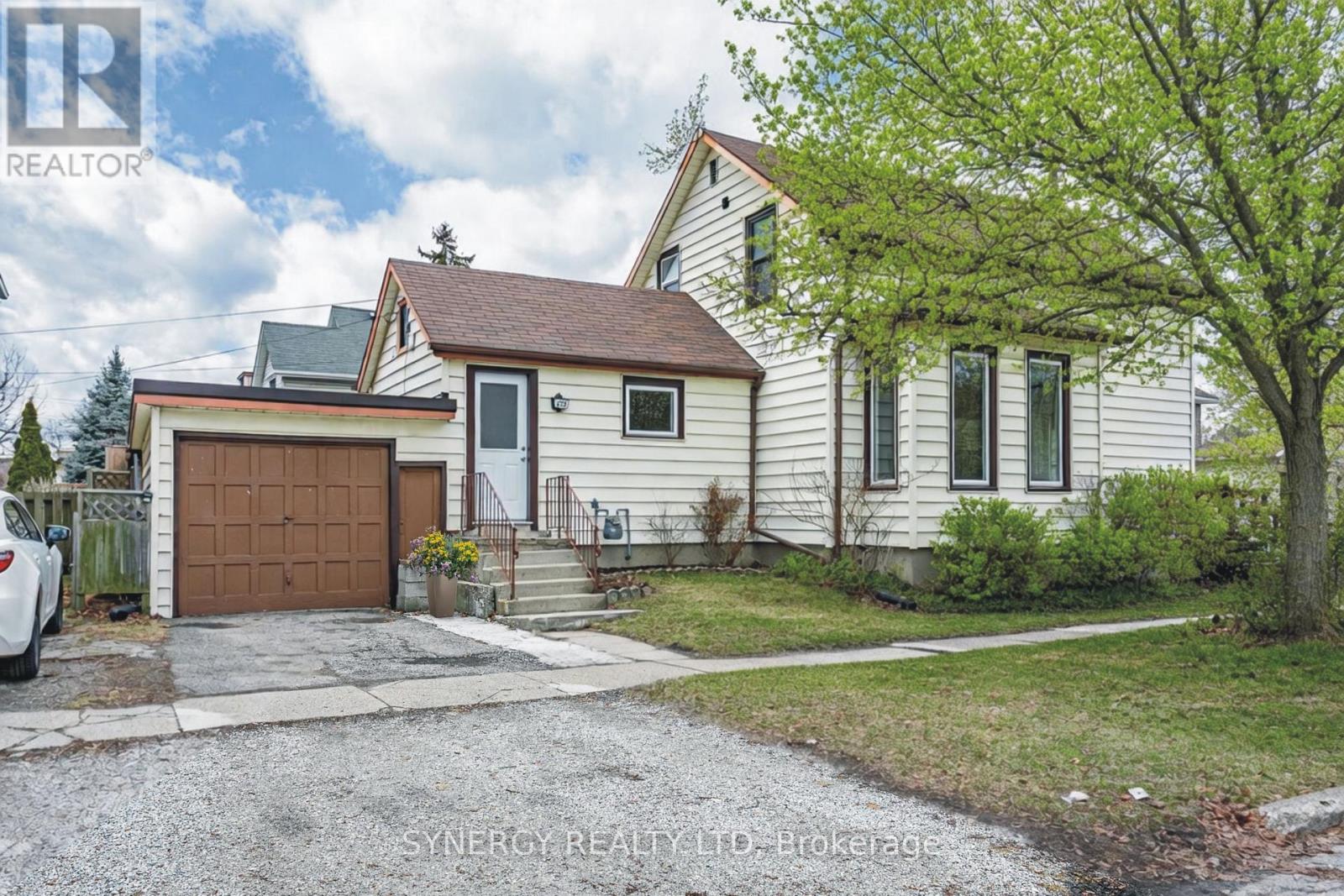 275 Cromwell Street, Sarnia, Ontario  N7T 3Y2 - Photo 5 - X12882664