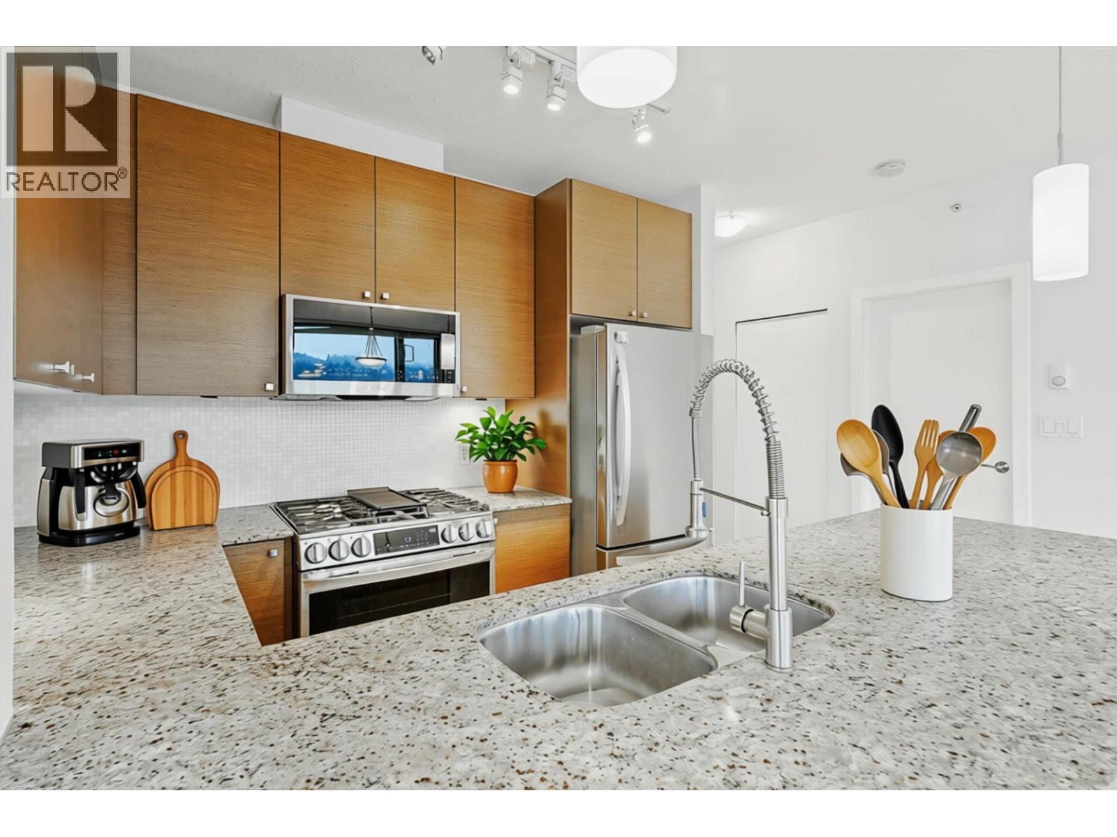 708 110 Brew Street, Port Moody, British Columbia  V3H 0E4 - Photo 5 - R3099707