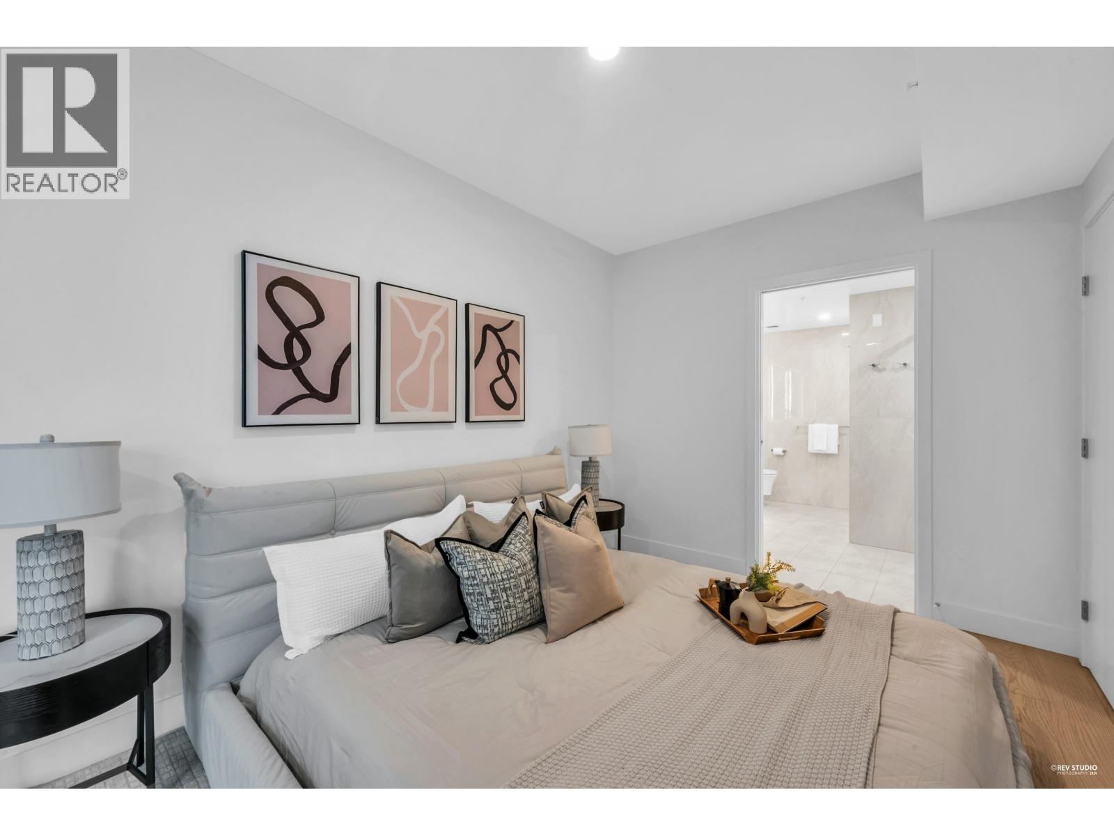 301 1331 Marine Drive, West Vancouver, British Columbia  V7T 1B6 - Photo 13 - R3099712