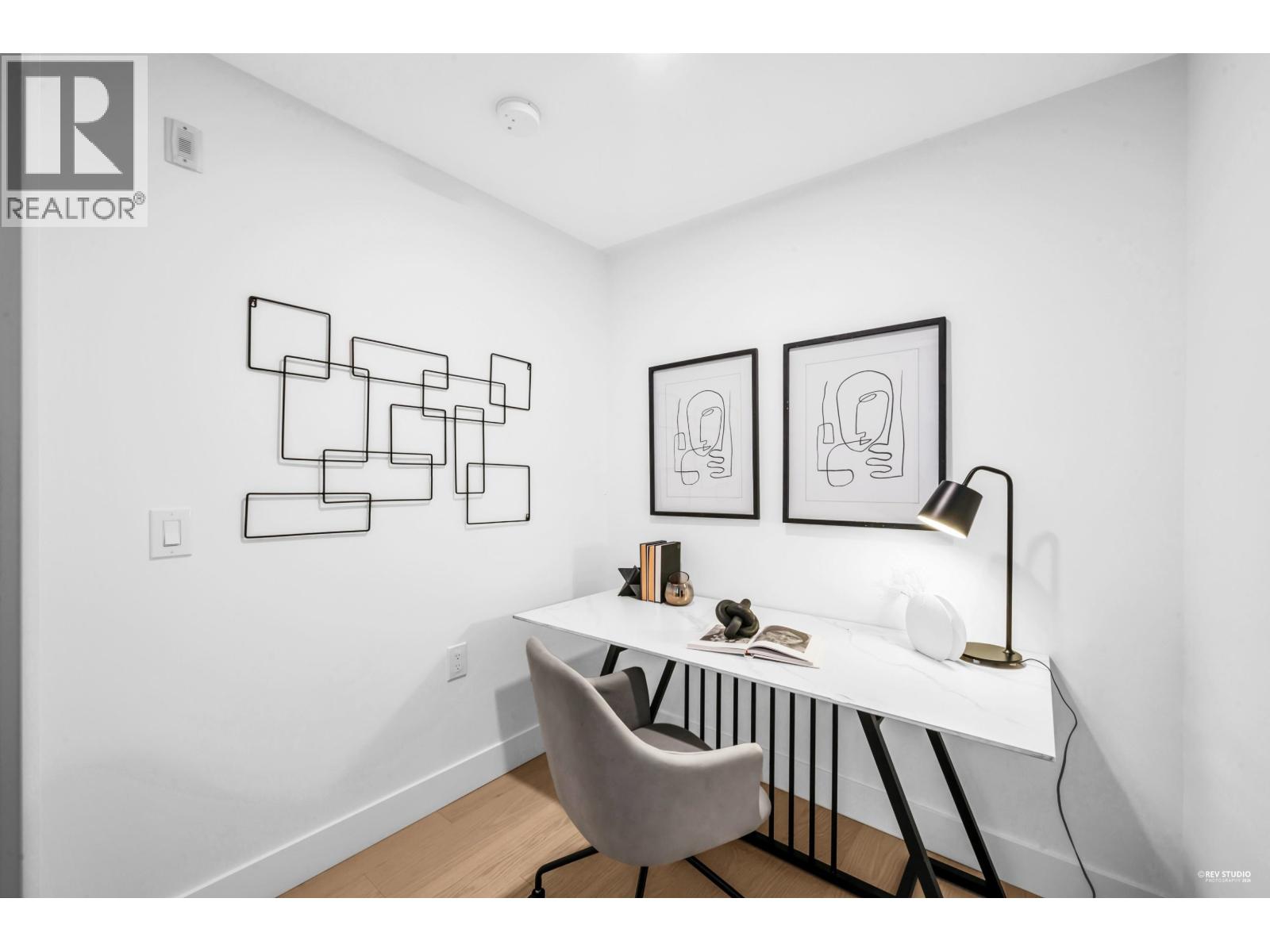 301 1331 Marine Drive, West Vancouver, British Columbia  V7T 1B6 - Photo 17 - R3099712