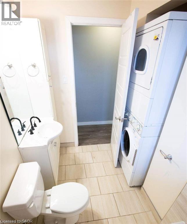 42 Daniel Avenue, Kitchener, Ontario  N2K 1E9 - Photo 14 - 40802534