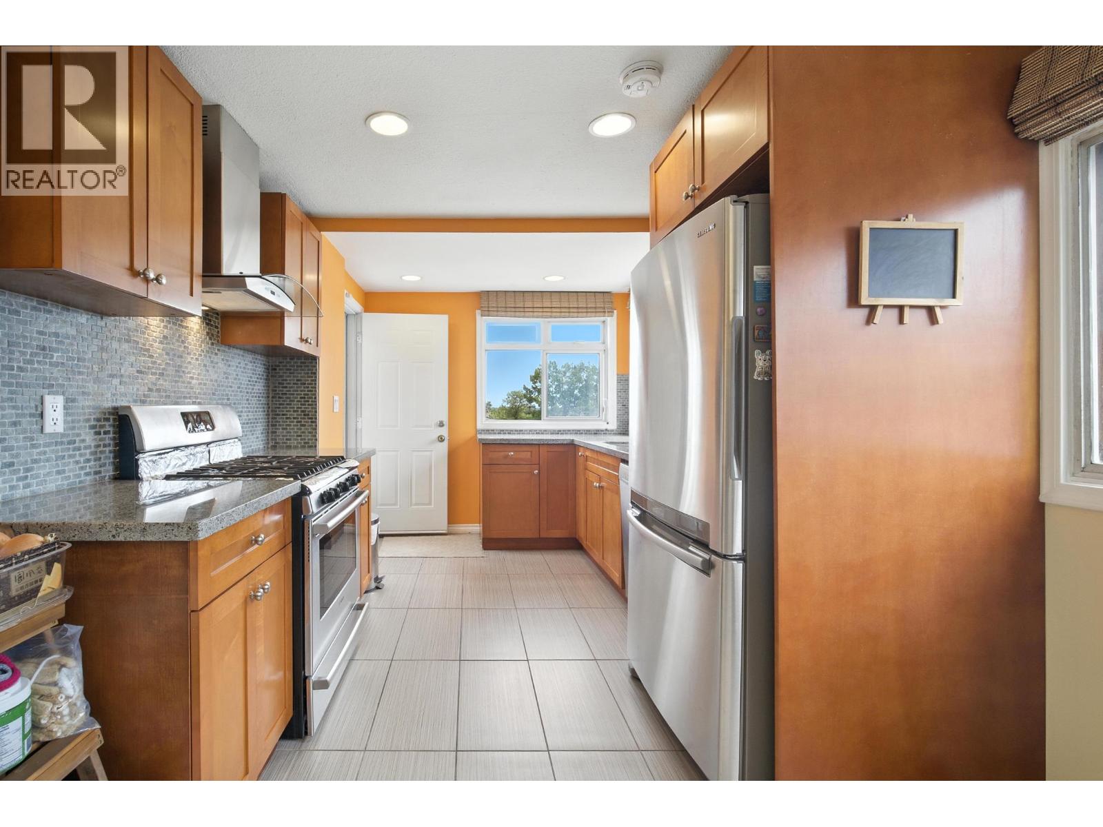 966 E 64th Avenue, Vancouver, British Columbia  V5X 2N4 - Photo 13 - R3099698