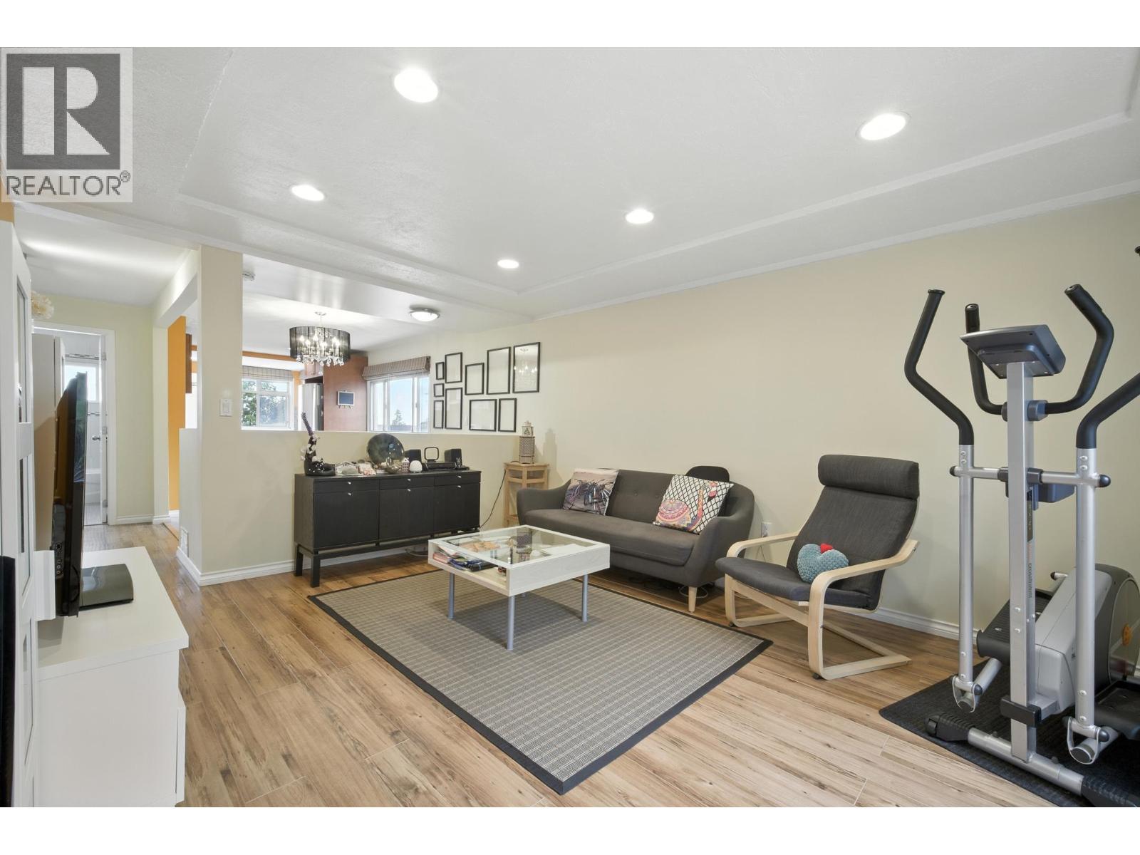 966 E 64th Avenue, Vancouver, British Columbia  V5X 2N4 - Photo 5 - R3099698