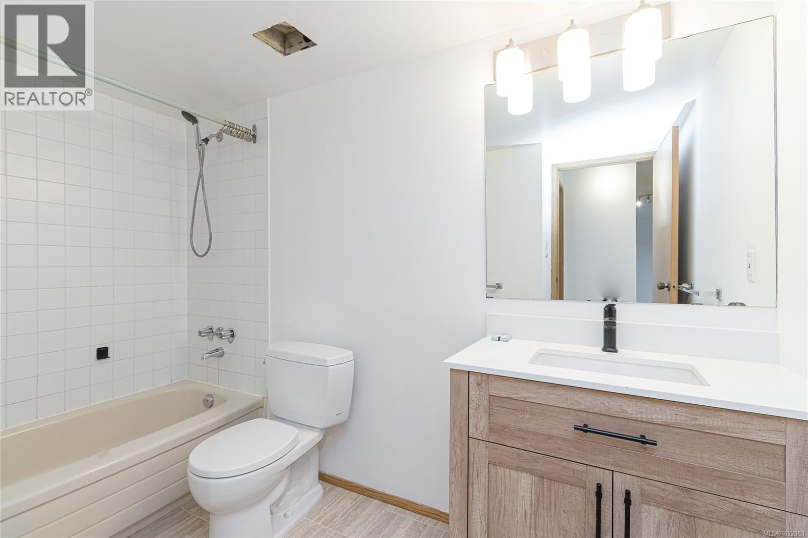 314 1655 Begbie St, Victoria, British Columbia  V8R 1L4 - Photo 20 - 1022083