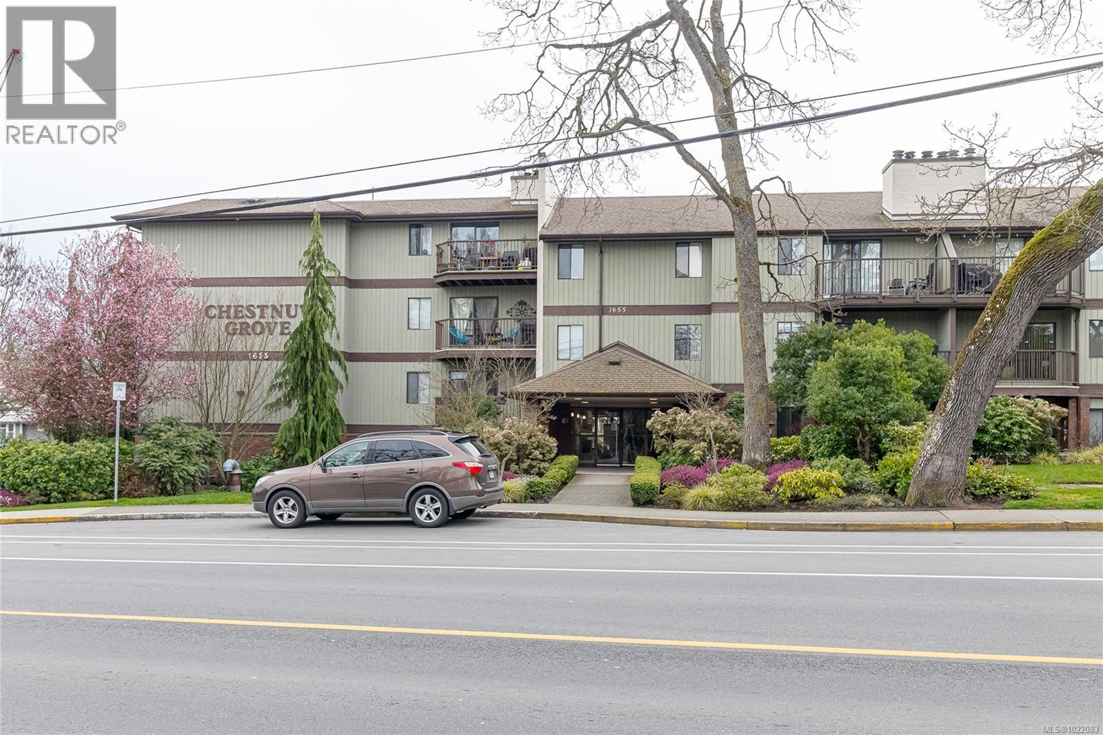 314 1655 Begbie St, Victoria, British Columbia  V8R 1L4 - Photo 2 - 1022083