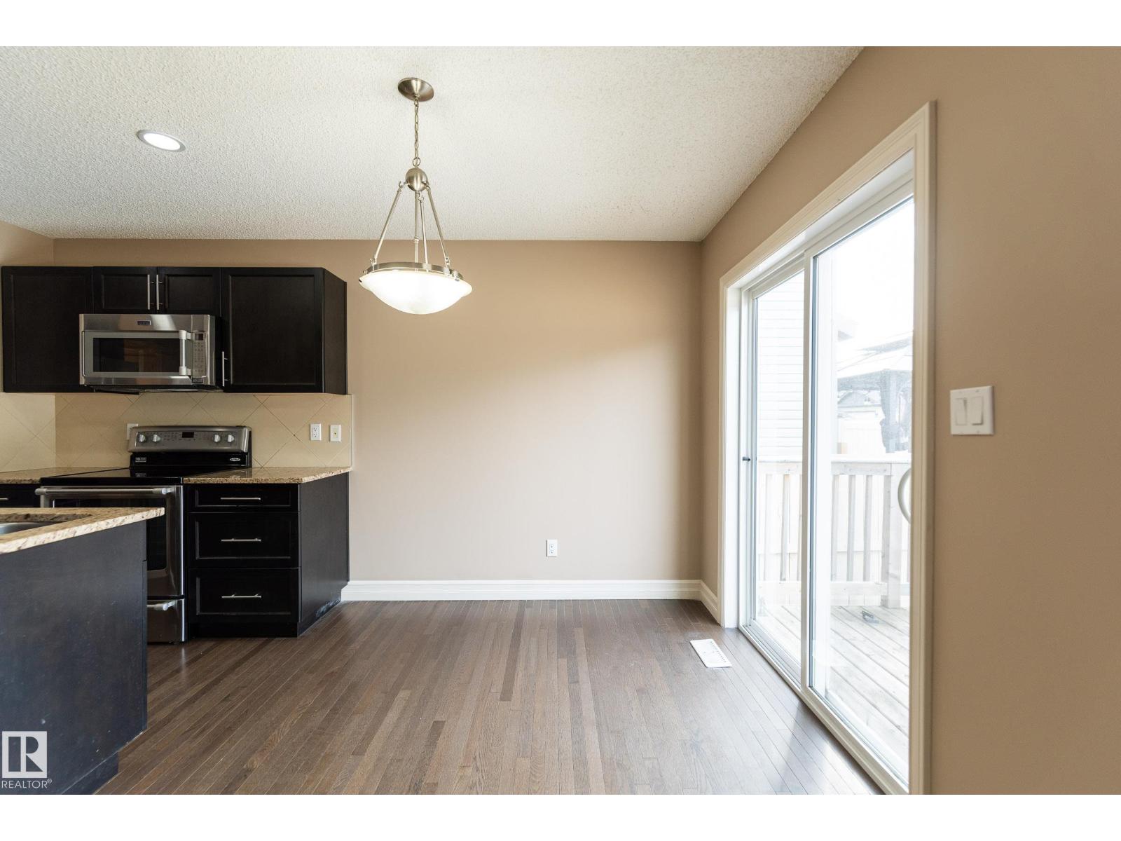 1118 162 St Sw, Edmonton, Alberta  T6W 2L1 - Photo 10 - E4477478