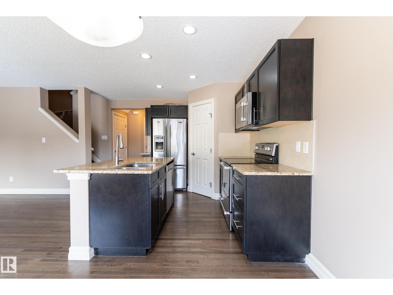 1118 162 St Sw, Edmonton, Alberta  T6W 2L1 - Photo 12 - E4477478