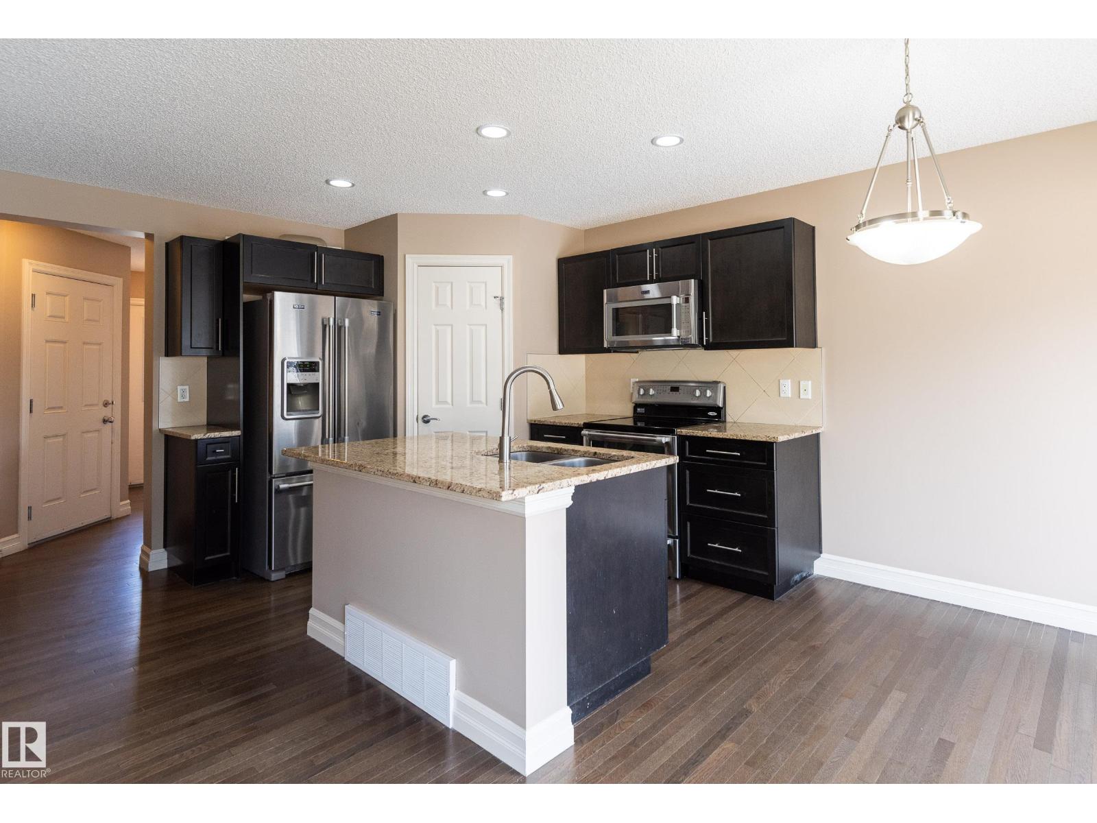 1118 162 St Sw, Edmonton, Alberta  T6W 2L1 - Photo 13 - E4477478