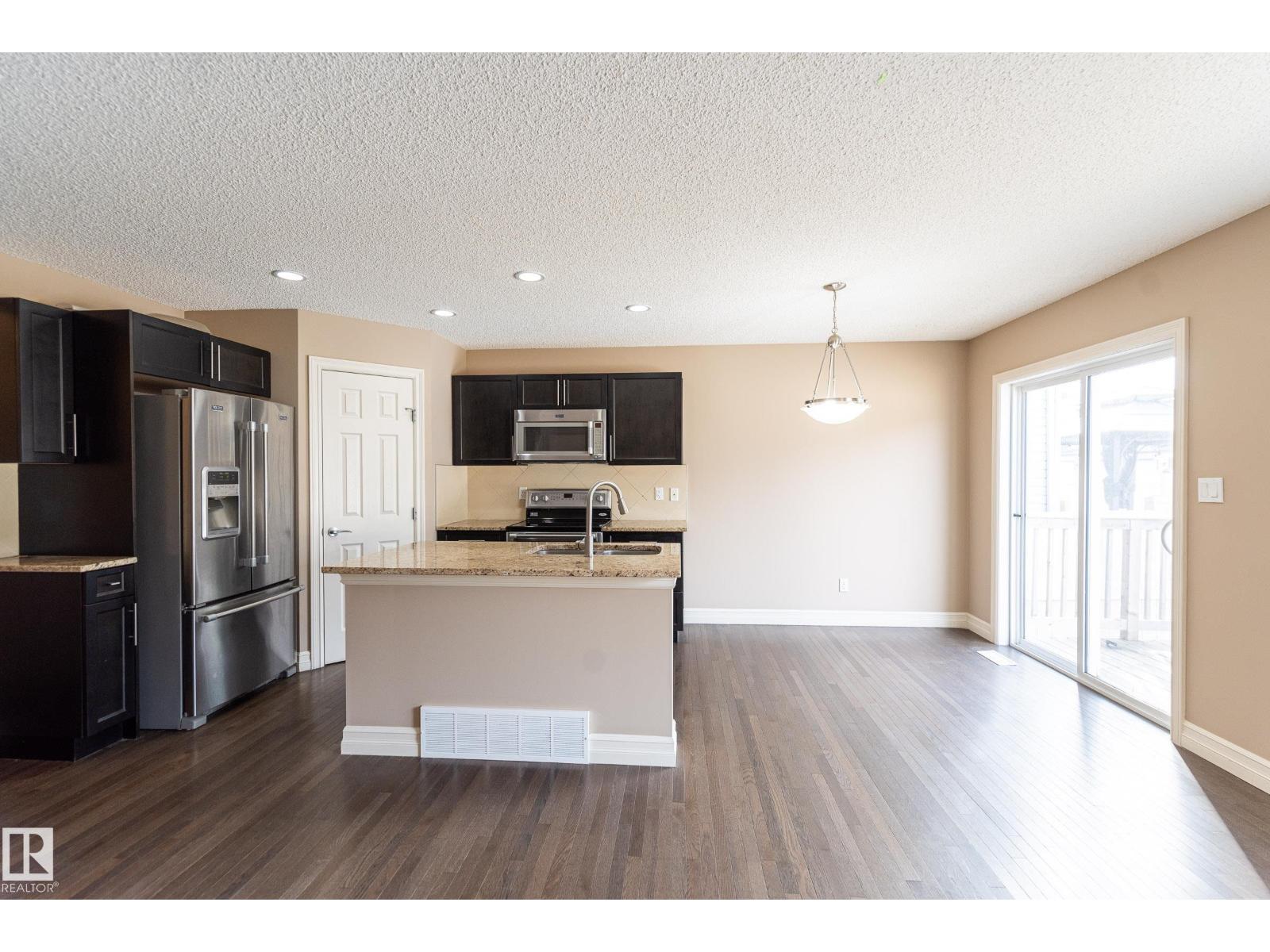 1118 162 St Sw, Edmonton, Alberta  T6W 2L1 - Photo 14 - E4477478