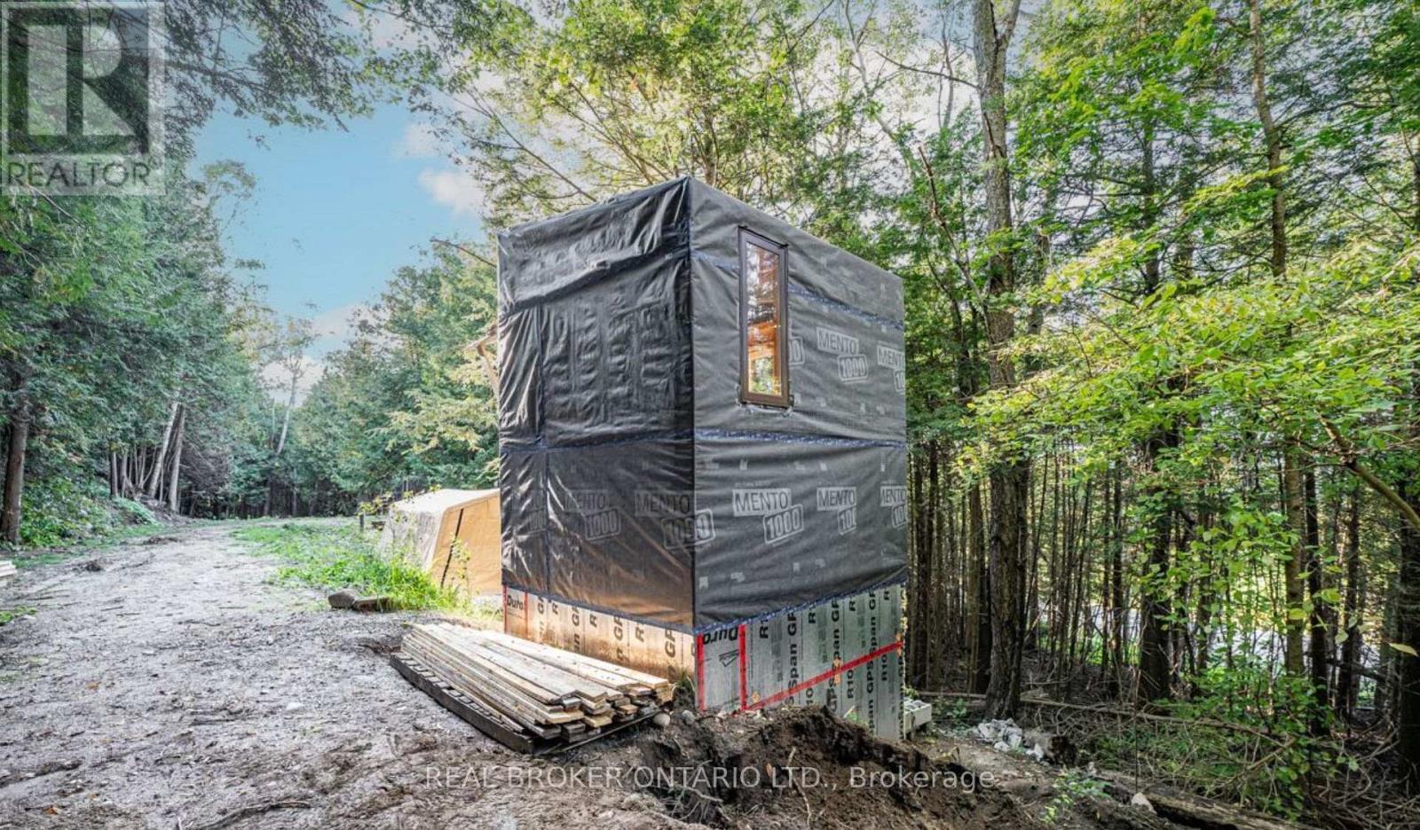 5703 10th Side Road, Essa, Ontario  L0L 1N0 - Photo 6 - N12882638