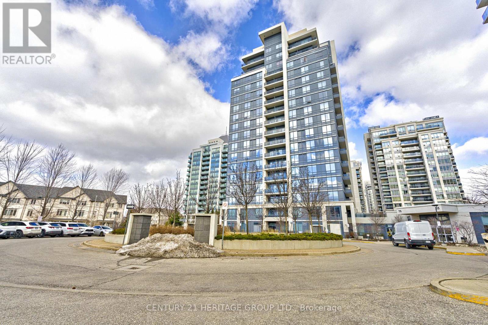208 - 75 NORTH PARK ROAD, Vaughan, Ontario