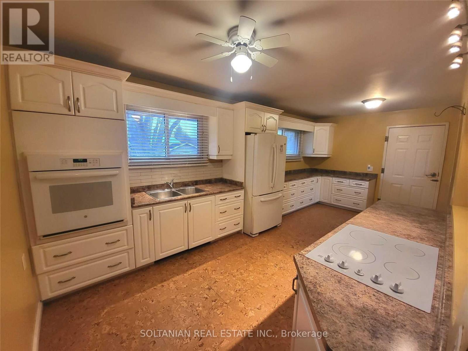 66 Tulip Street, Georgina, Ontario  L4P 1C7 - Photo 8 - N12882666