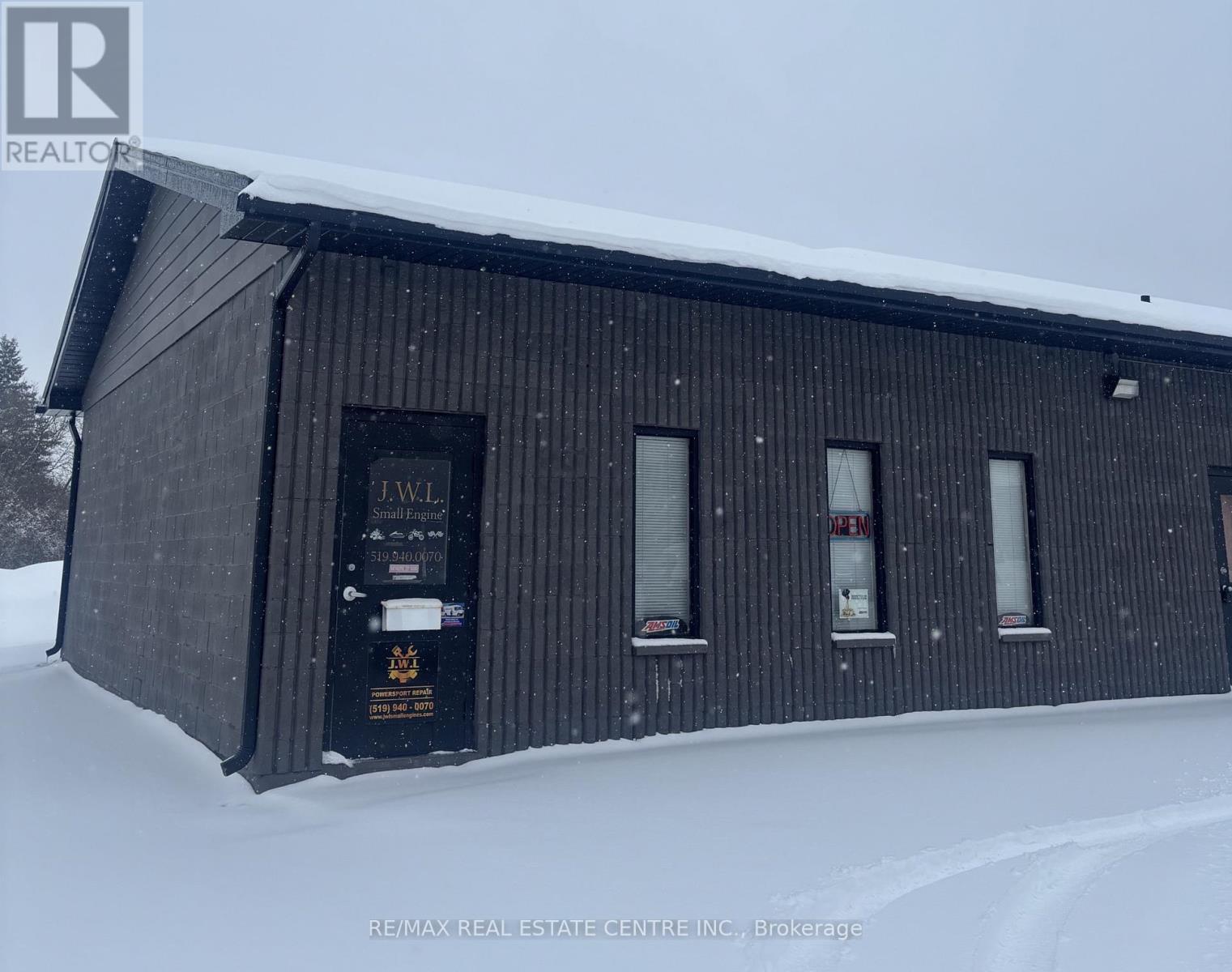 27 ROBB BOULEVARD, Orangeville, Ontario