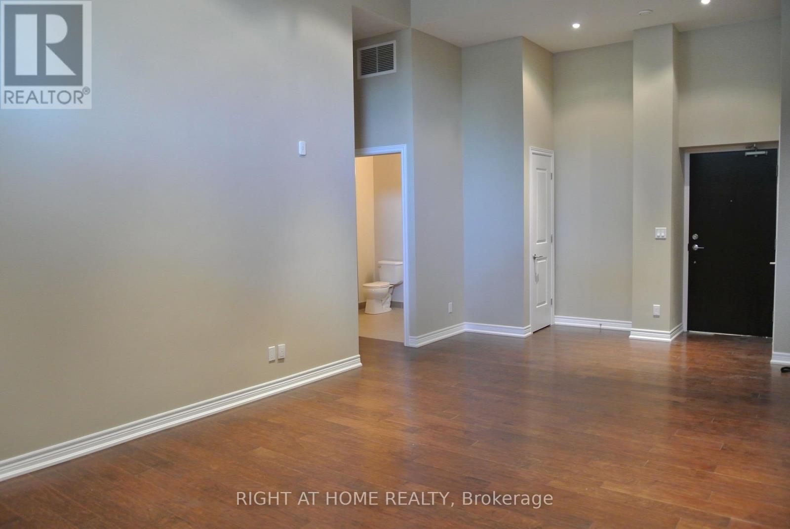 102 - 50 Murray Street W, Hamilton, Ontario L8L 1B3 - Photo 10 - X12882620