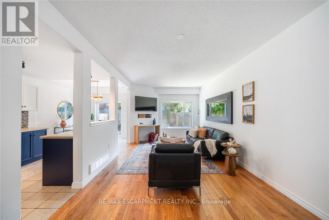 4 - 10 Liddycoat Lane, Hamilton, Ontario L9G 0A7 - Photo 7 - X12882648