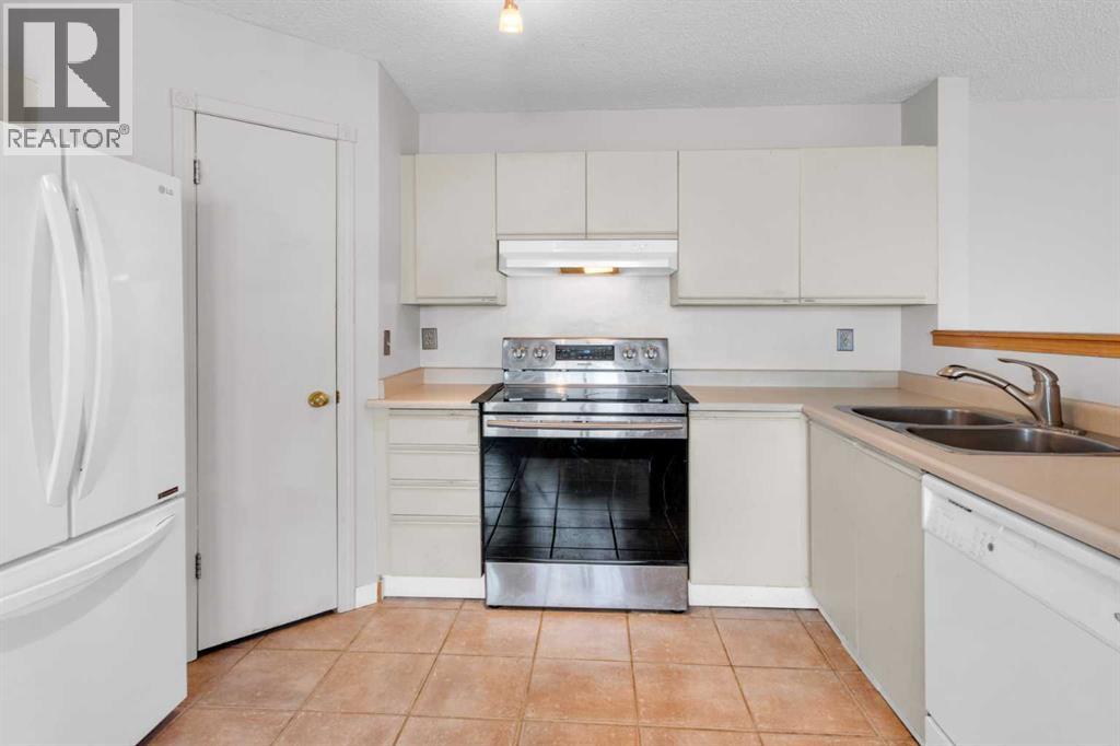 8035 Laguna Way Ne, Calgary, Alberta  T1Y 7A3 - Photo 8 - A2285569