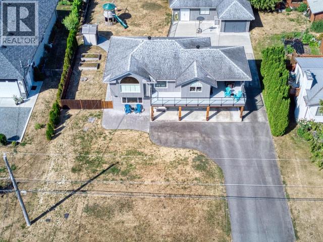 8206 Centennial Drive, Powell River, British Columbia   - Photo 64 - 19710