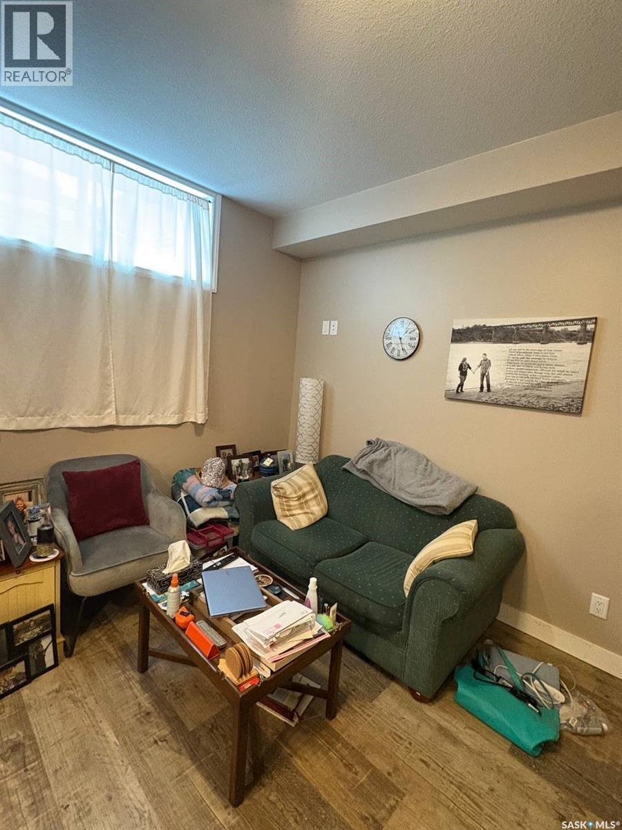 422 Lewin Way, Saskatoon, Saskatchewan  S7T 0T3 - Photo 18 - SK030137