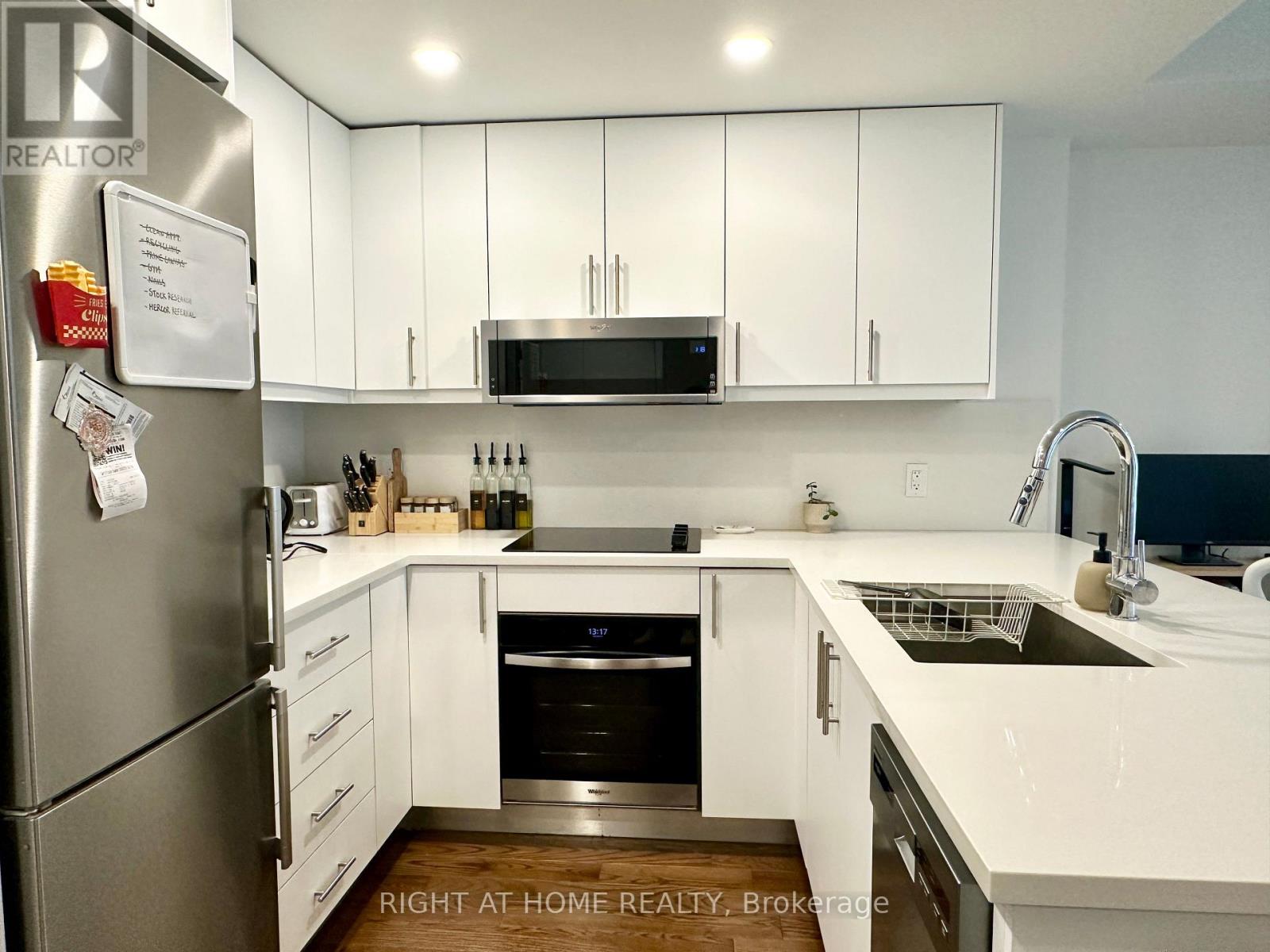 809 - 180 George Street, Ottawa, Ontario  K1N 0G8 - Photo 10 - X12860780