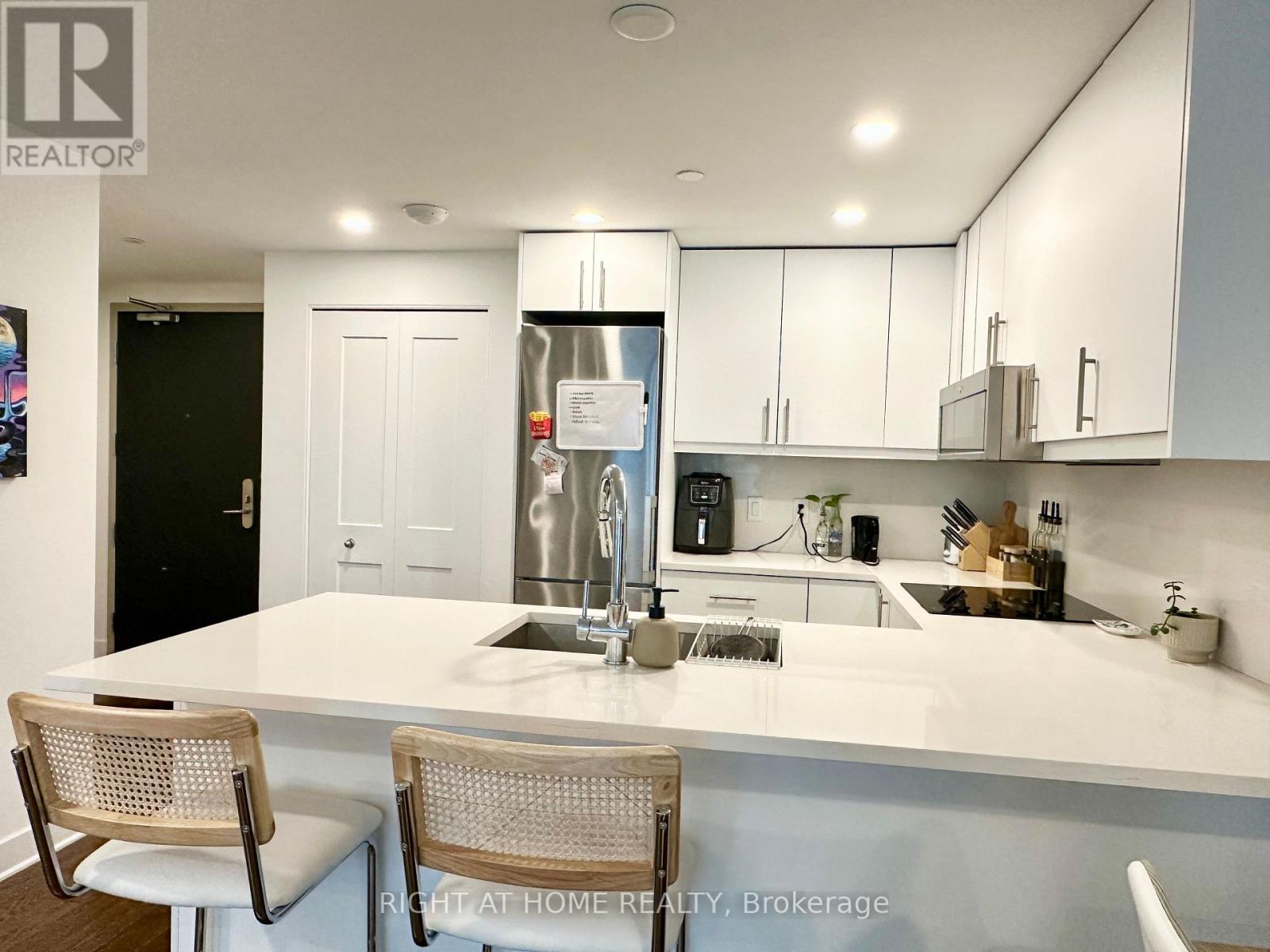 809 - 180 George Street, Ottawa, Ontario  K1N 0G8 - Photo 11 - X12860780