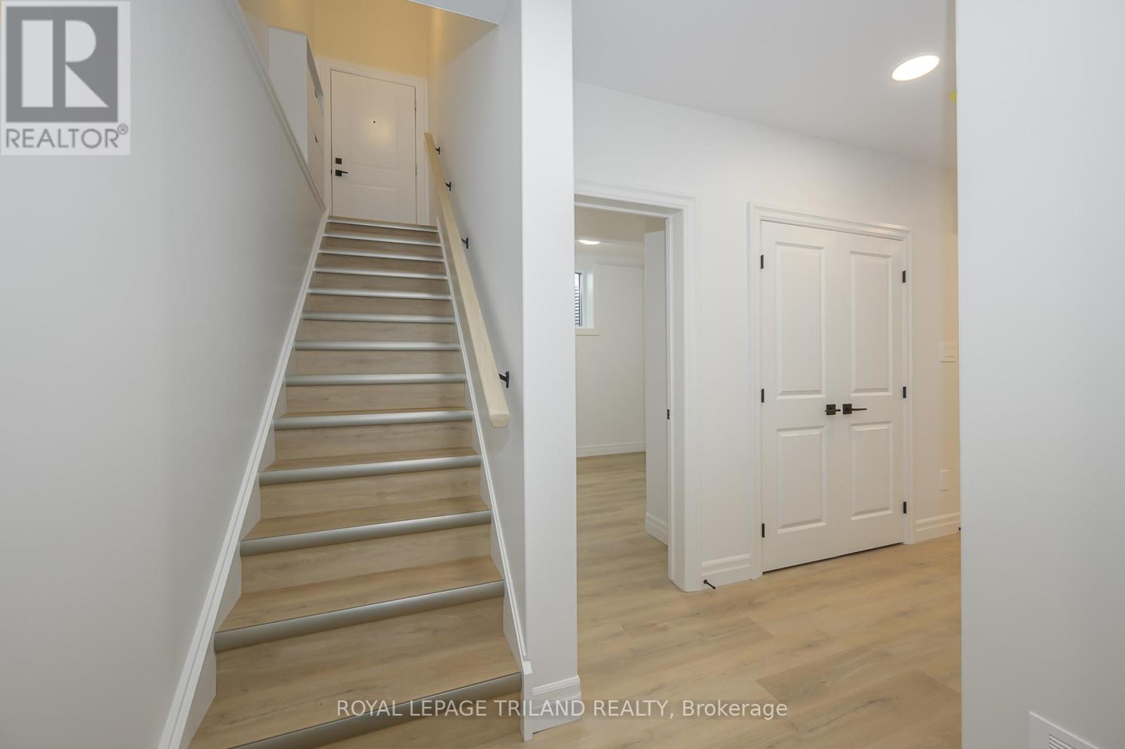 4211 Liberty Crossing, London South, Ontario  N6P 0L1 - Photo 35 - X12882682