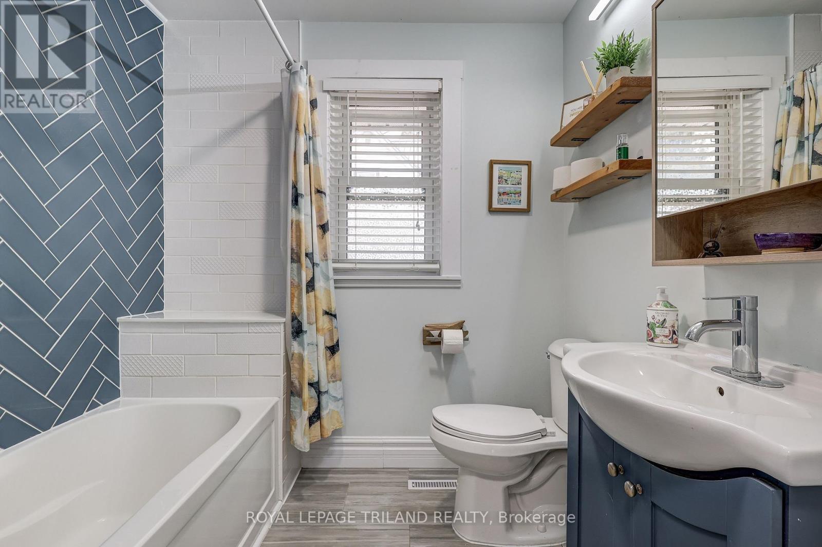 35897 Brook Street, Southwold, Ontario  N0L 2E0 - Photo 23 - X12882740