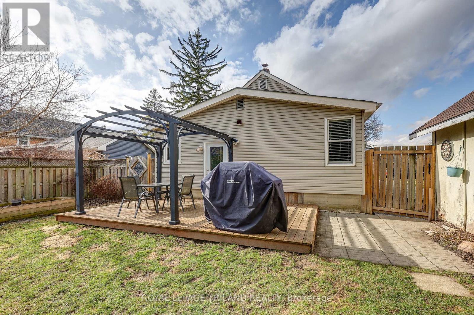 35897 Brook Street, Southwold, Ontario  N0L 2E0 - Photo 36 - X12882740