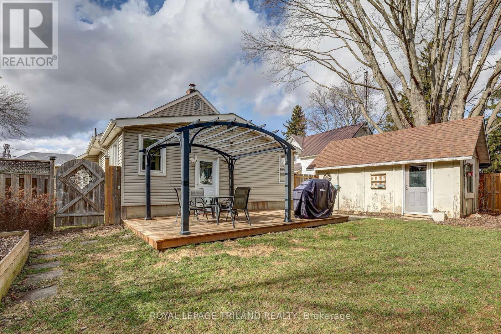 35897 Brook Street, Southwold, Ontario  N0L 2E0 - Photo 37 - X12882740