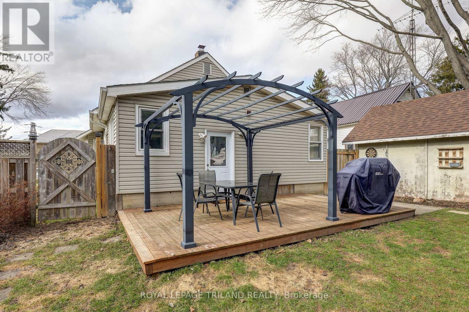 35897 Brook Street, Southwold, Ontario  N0L 2E0 - Photo 43 - X12882740