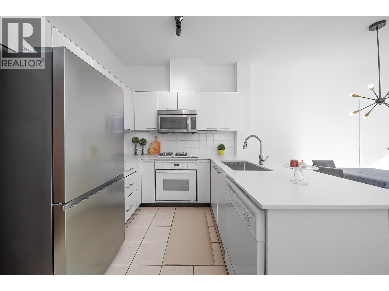 101 6331 Buswell Street, Richmond, British Columbia  V6Y 4H2 - Photo 15 - R3098328