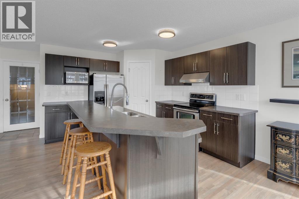 429 River Heights Drive, Cochrane, Alberta  T4C 0J3 - Photo 9 - A2290010