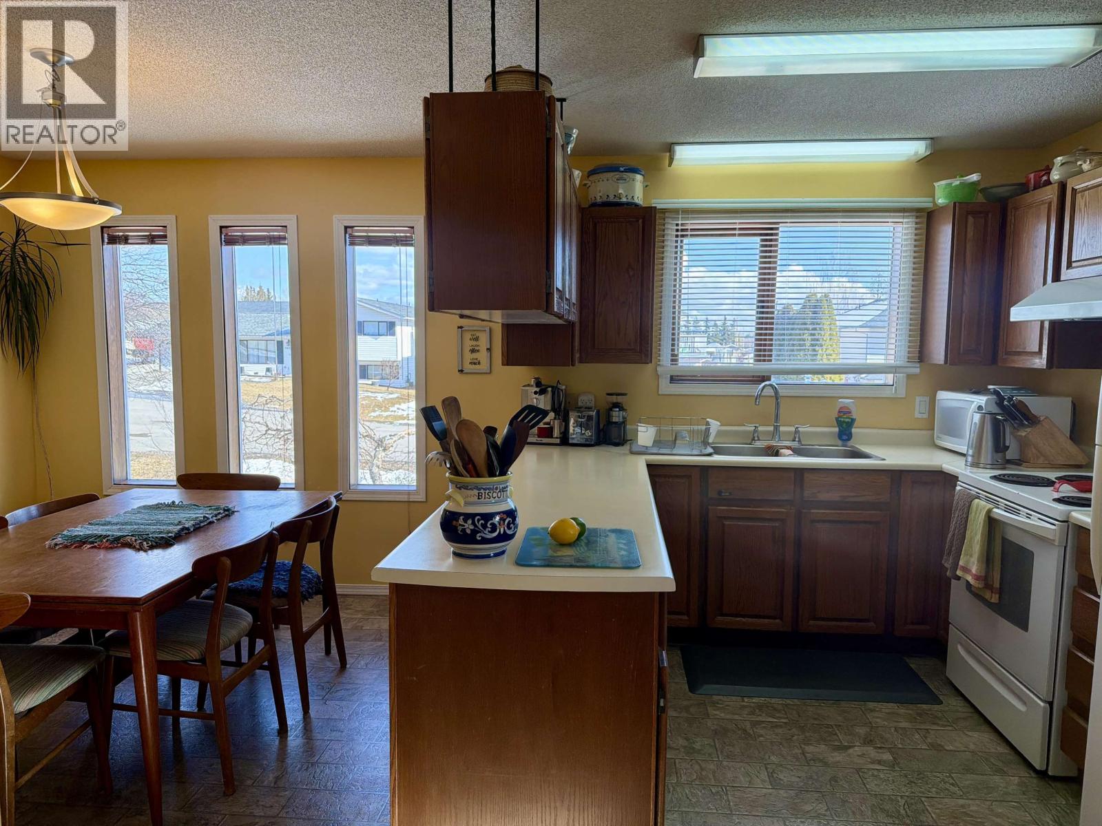 3473 Hawes Place, Vanderhoof, British Columbia  V0J 3A2 - Photo 15 - R3099722