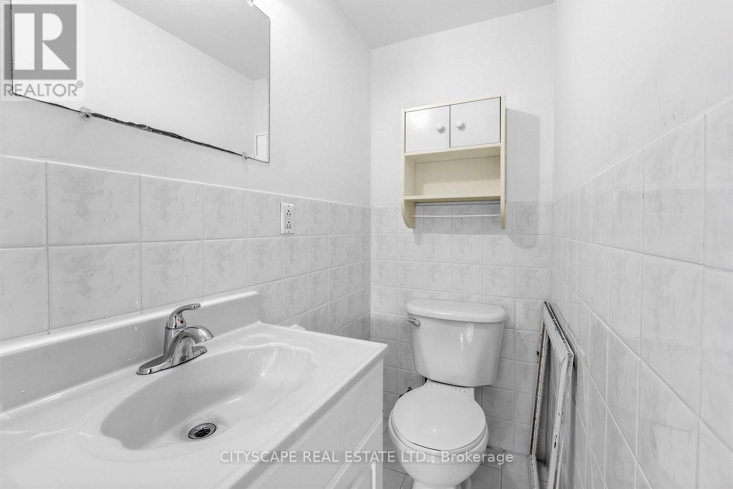 Bsmt - 5482 Loonlake Avenue, Mississauga, Ontario  L5V 2J6 - Photo 18 - W12874854