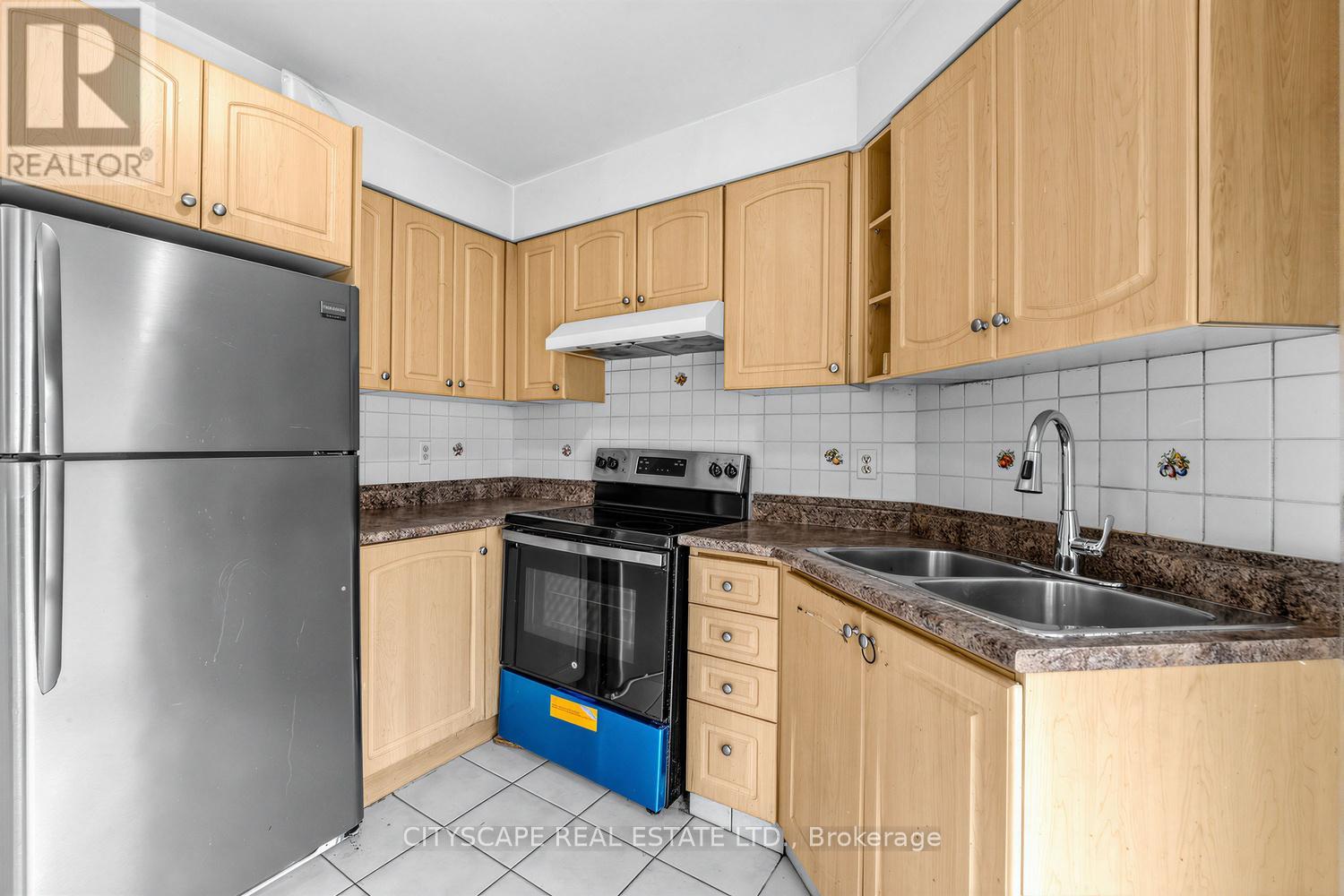 Bsmt - 5482 Loonlake Avenue, Mississauga, Ontario  L5V 2J6 - Photo 6 - W12874854