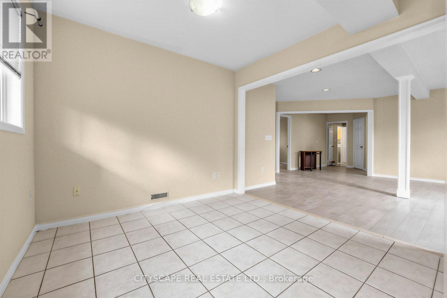 Bsmt - 5482 Loonlake Avenue, Mississauga, Ontario  L5V 2J6 - Photo 7 - W12874854