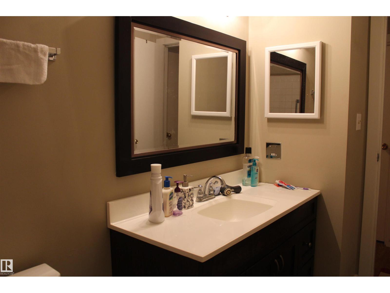 2031 Saddleback Rd Nw, Edmonton, Alberta  T6J 4T4 - Photo 13 - E4470120