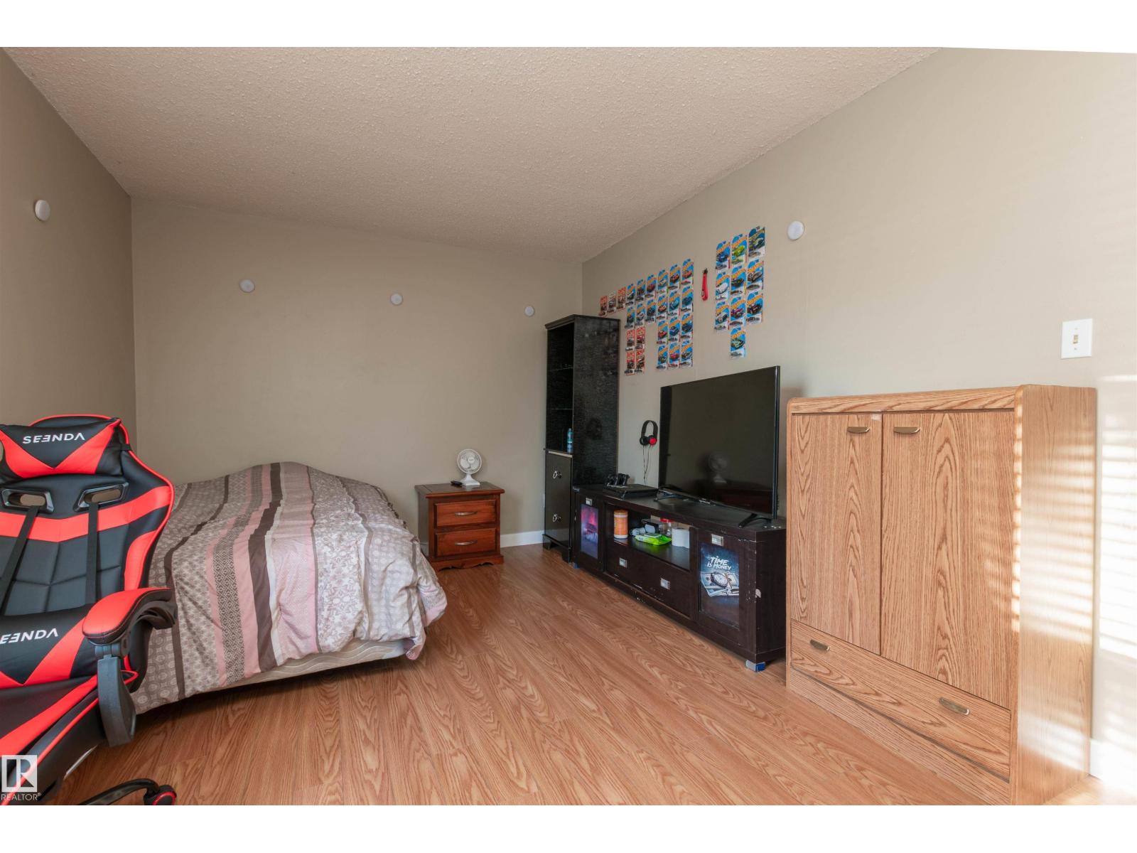 2031 Saddleback Rd Nw, Edmonton, Alberta  T6J 4T4 - Photo 15 - E4470120